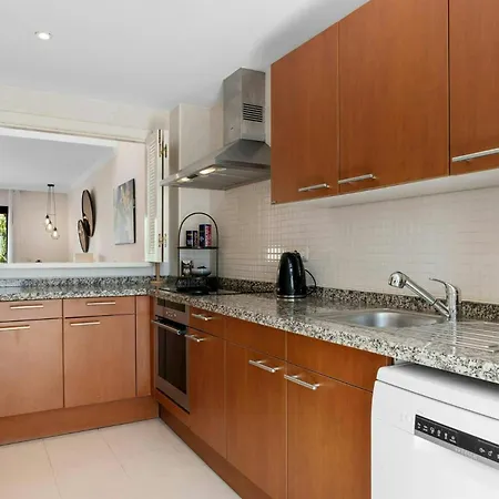 Apartment Lujo Entre Golf Sol Y Puerto Banus *