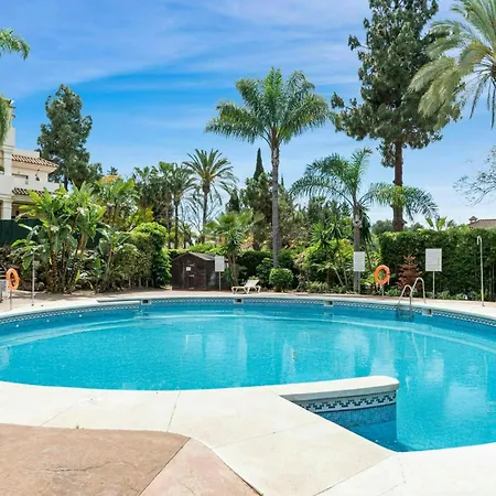 Lujo Entre Golf Sol Y Puerto Banus Apartment *
